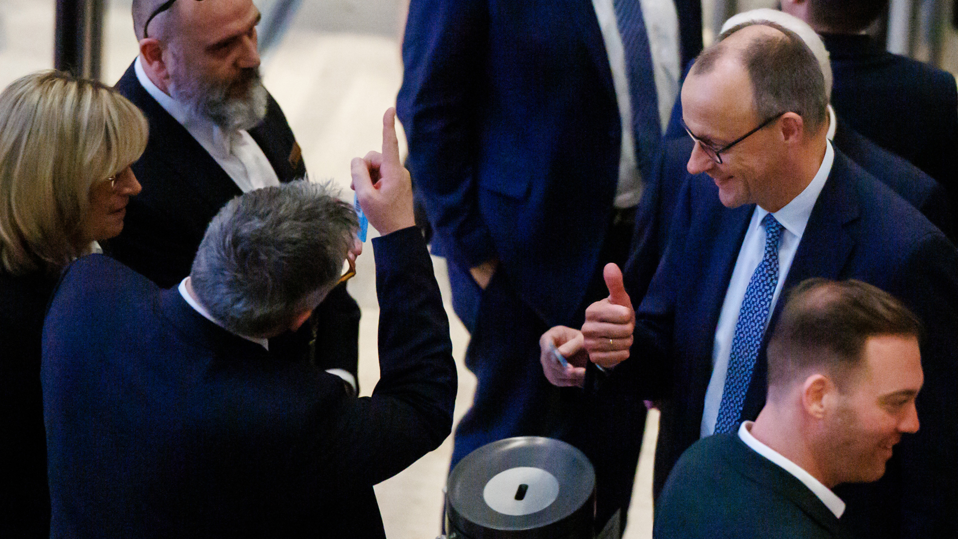 AfD Weigert Union Den Rücken Zu Strecken: „Wir Retten Merz Nicht“
