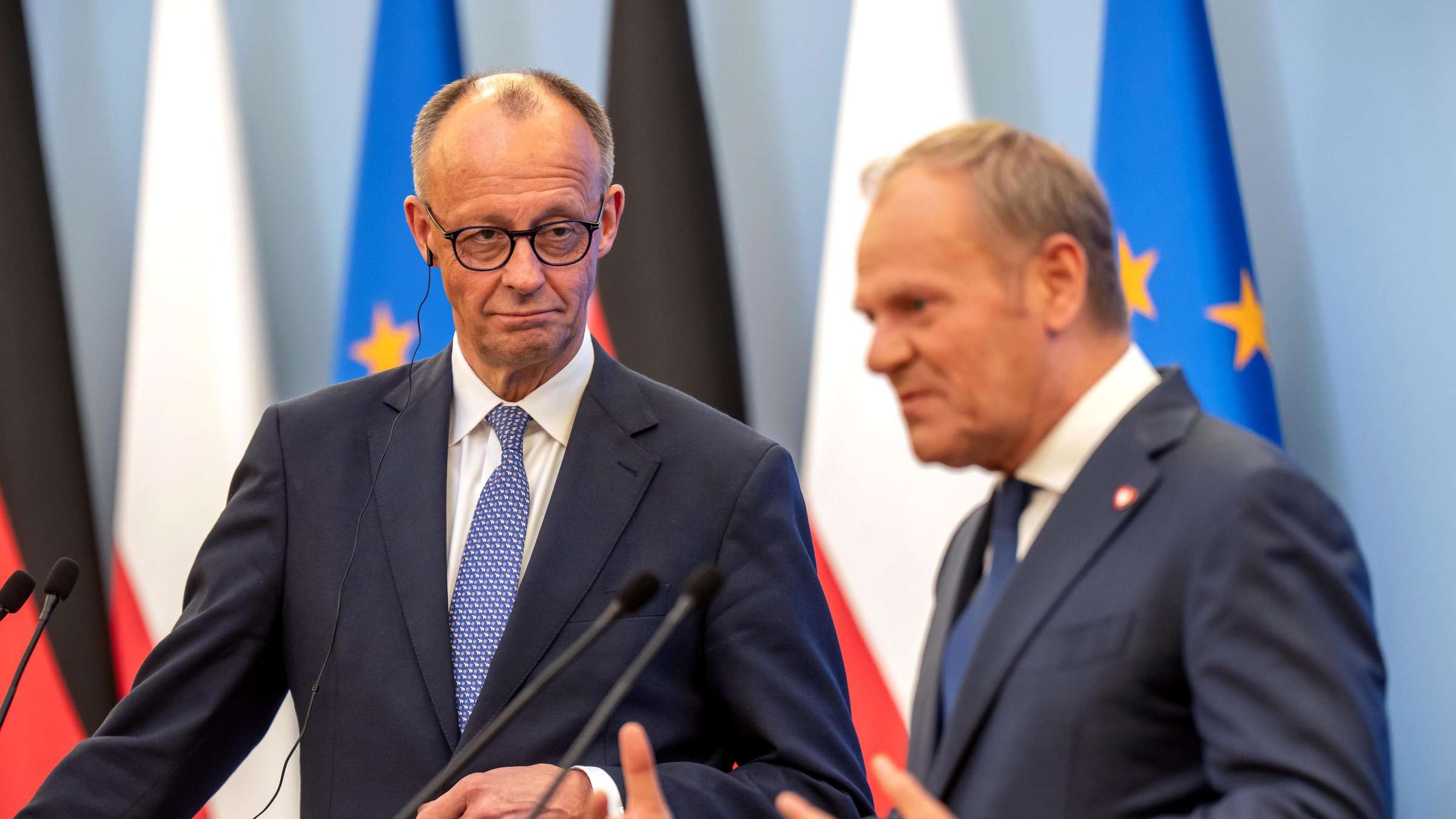 Merz feiert „stilvollen“ Regierungswechsel nach turbulenter Wahl