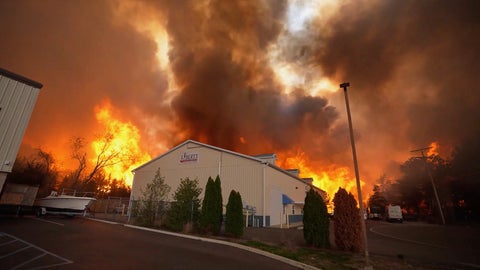 19-Jähriger steht vor Gericht wegen massiver Waldbrand-Zündung in New Jersey