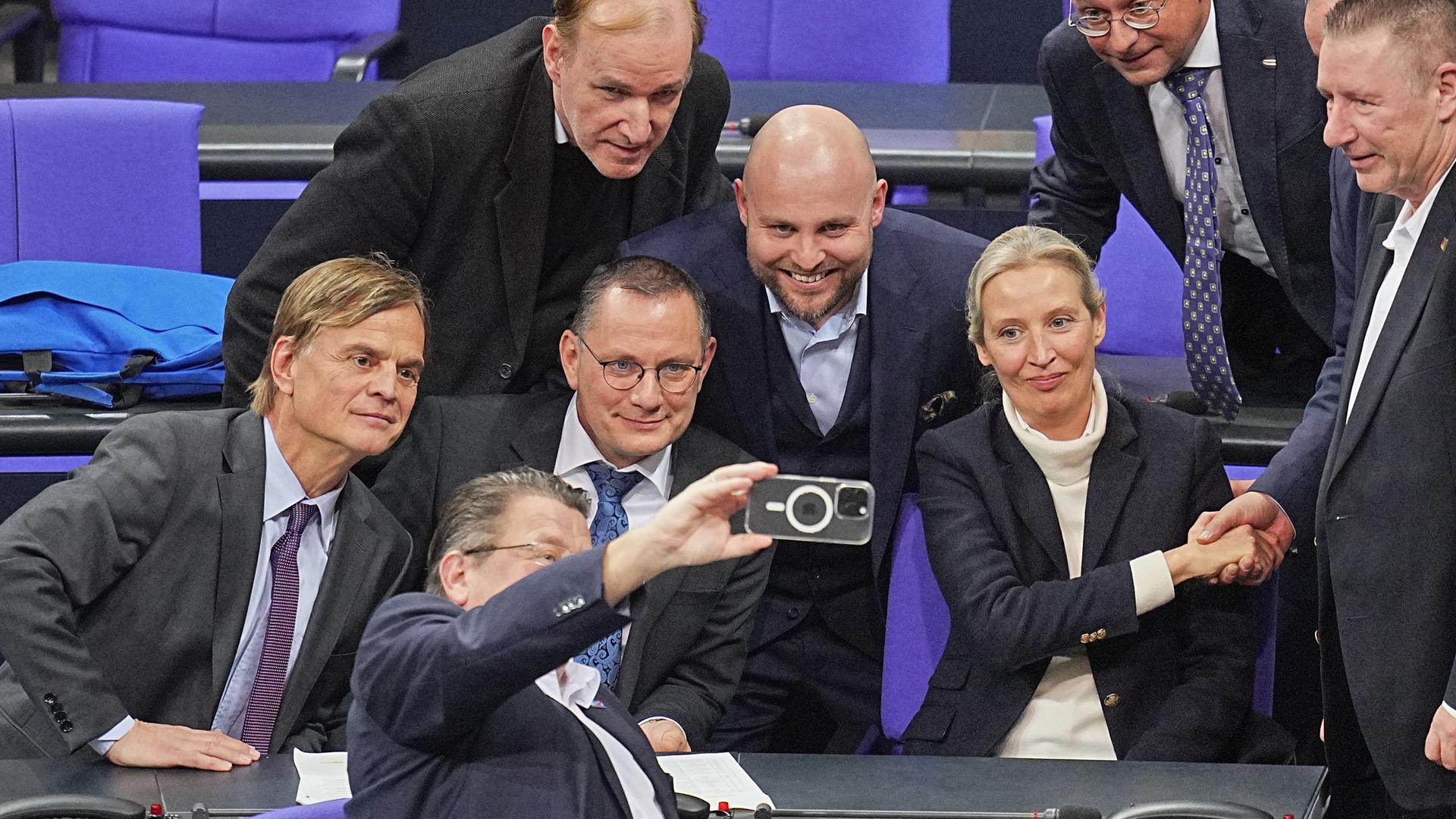 Merz gerät in Flüchtlingspolitik-Falle