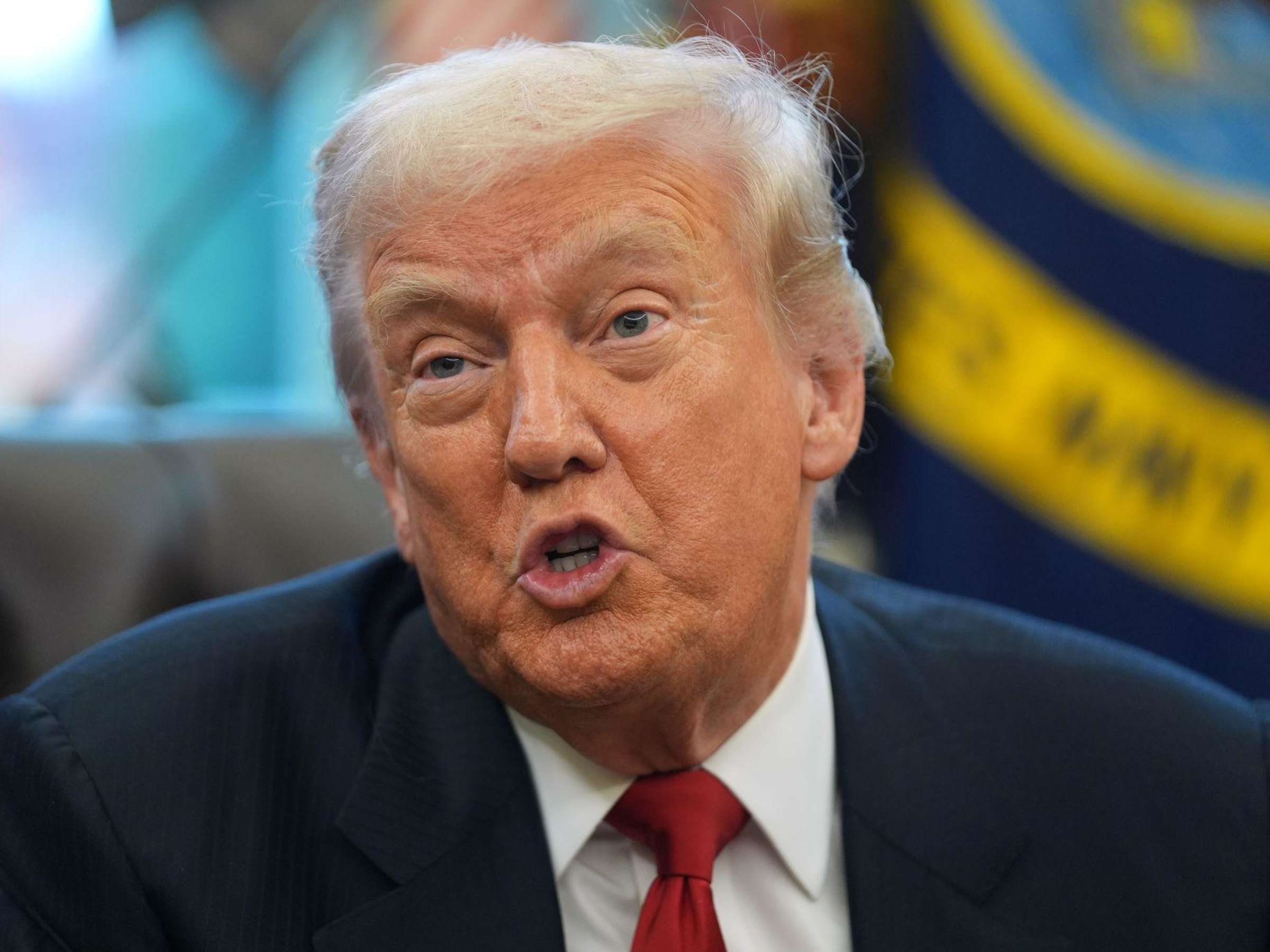 Trump setzt die Migration aus der Dritten Welt pausiert – Eine notwendige Voraussetzung für Europa