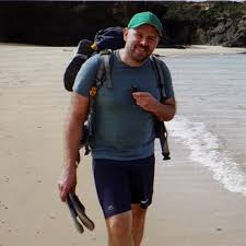 Blutiges Spielzeug: Senior bei Angriff auf Spielplatz schwer verletzt und gestorben