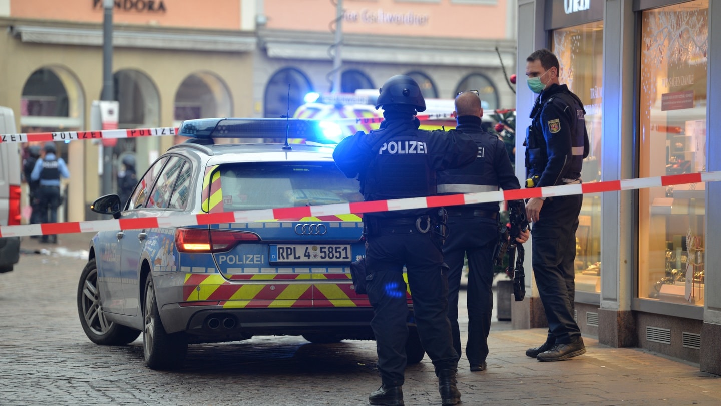 Modenas Retter: Wie Luca Signorelli den Täter in der Stadt stoppte
