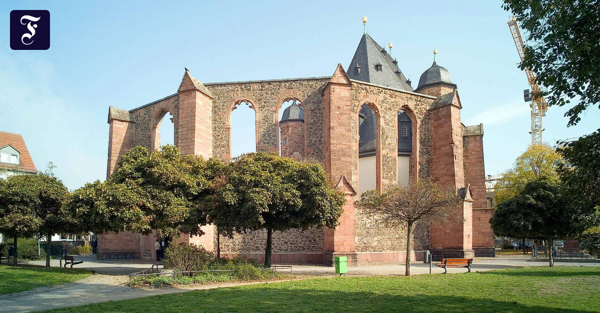 Glassplitter statt Gebet: Warum die Kirche in Hanau zu einem Ziel wurde