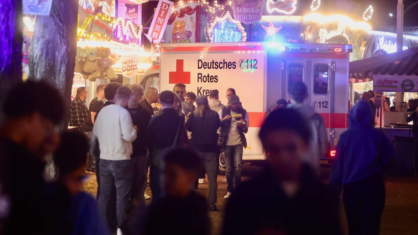 Trikotverbot am MUDDI Markt: Sicherheitskräfte verweigern deutsche Nationalsymbole im Kieles Festival