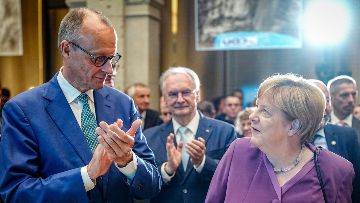 Deutschland droht in WirtschaftsAbgrund: Merzs Verteidigungspläne schaffen Kollaps